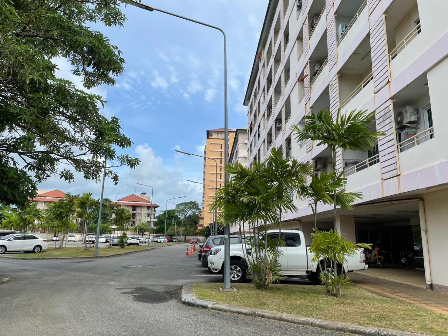 Town 2 Bedroom With Balcony-cats Friendly Apartamento Phuket