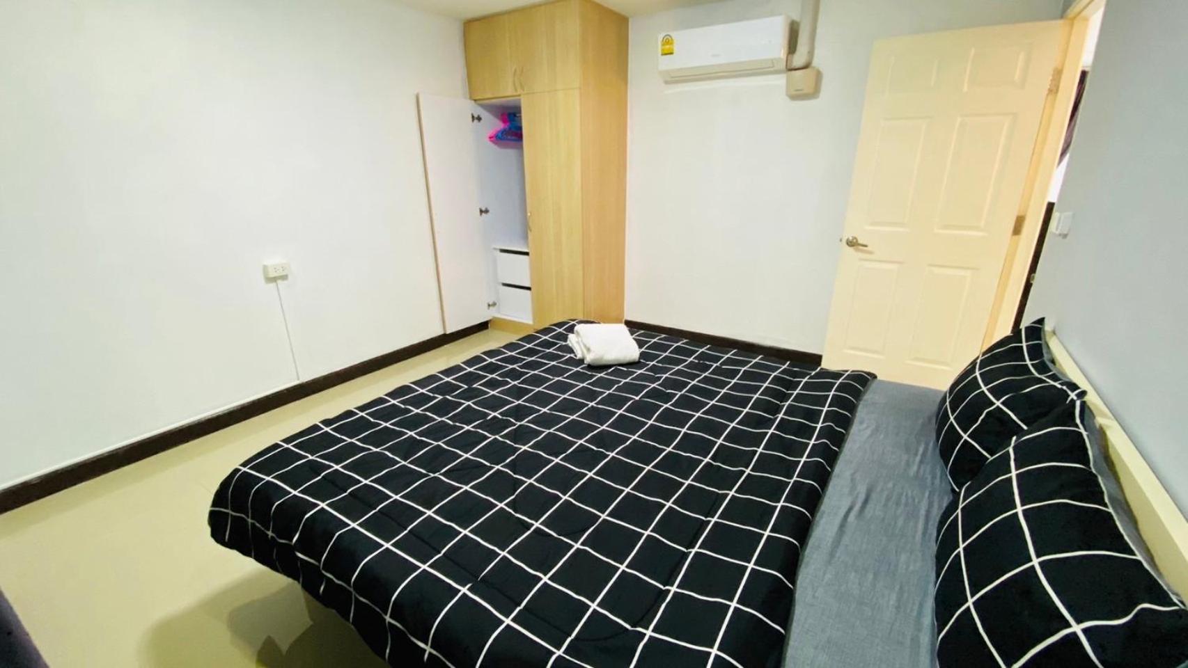 Town 2 Bedroom With Balcony-cats Friendly Apartamento